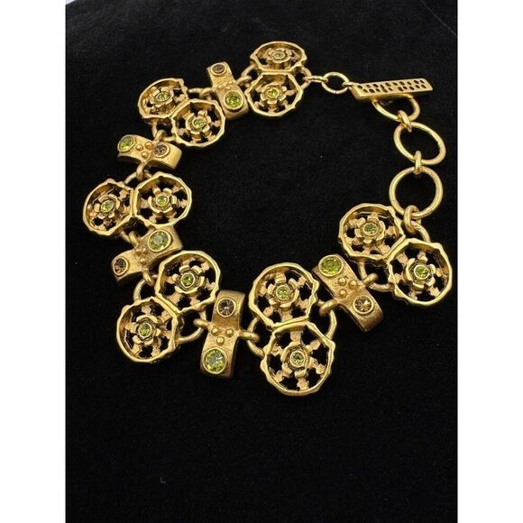 Premier Designs Brushed Yellow Gold Tone‎ Green Rhinestone Toggle Bracelet - Picture 3 of 10